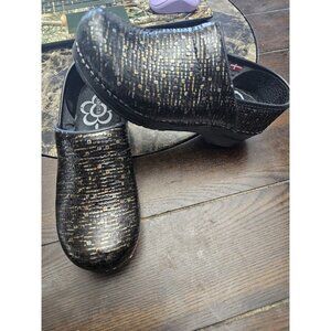 Sanita Geometric Patterned Nursing Clogs Leather Shoes Women's Size 36 US 5